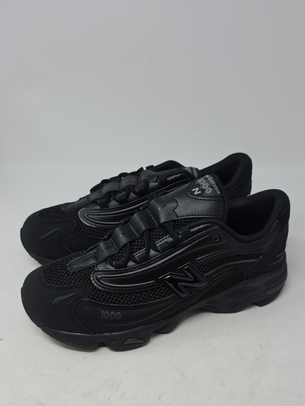 New Balance Big Kids  1000 Black Low-Top Sneakers Size 7 Women 8.5